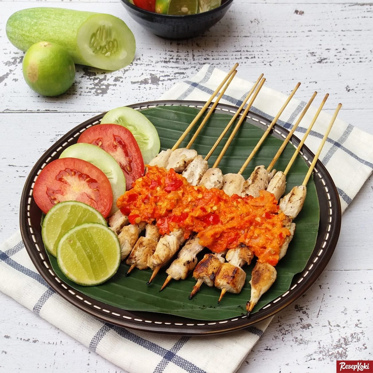 Mie Yammin & Sate Taichan ARIAL: Rasa yang Menggigit di Jantung Cilacap