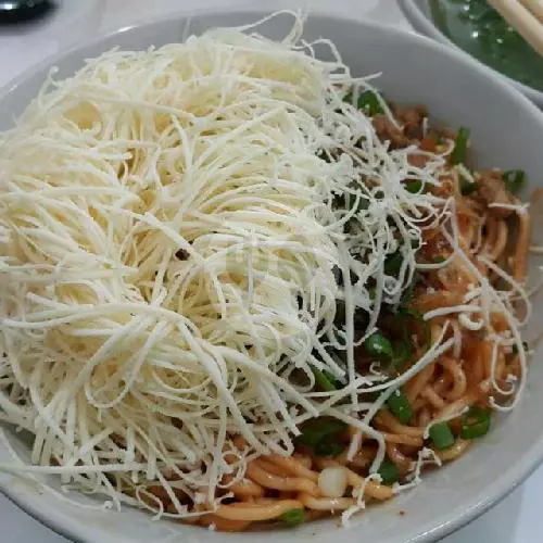 Yammin Nyemek Keju
